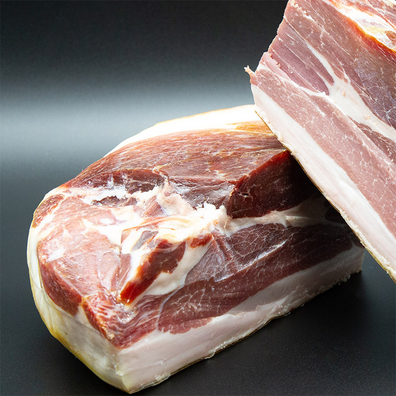 Prosciutto crudo intero Nero di Lomellina senza osso - Brioo Srl